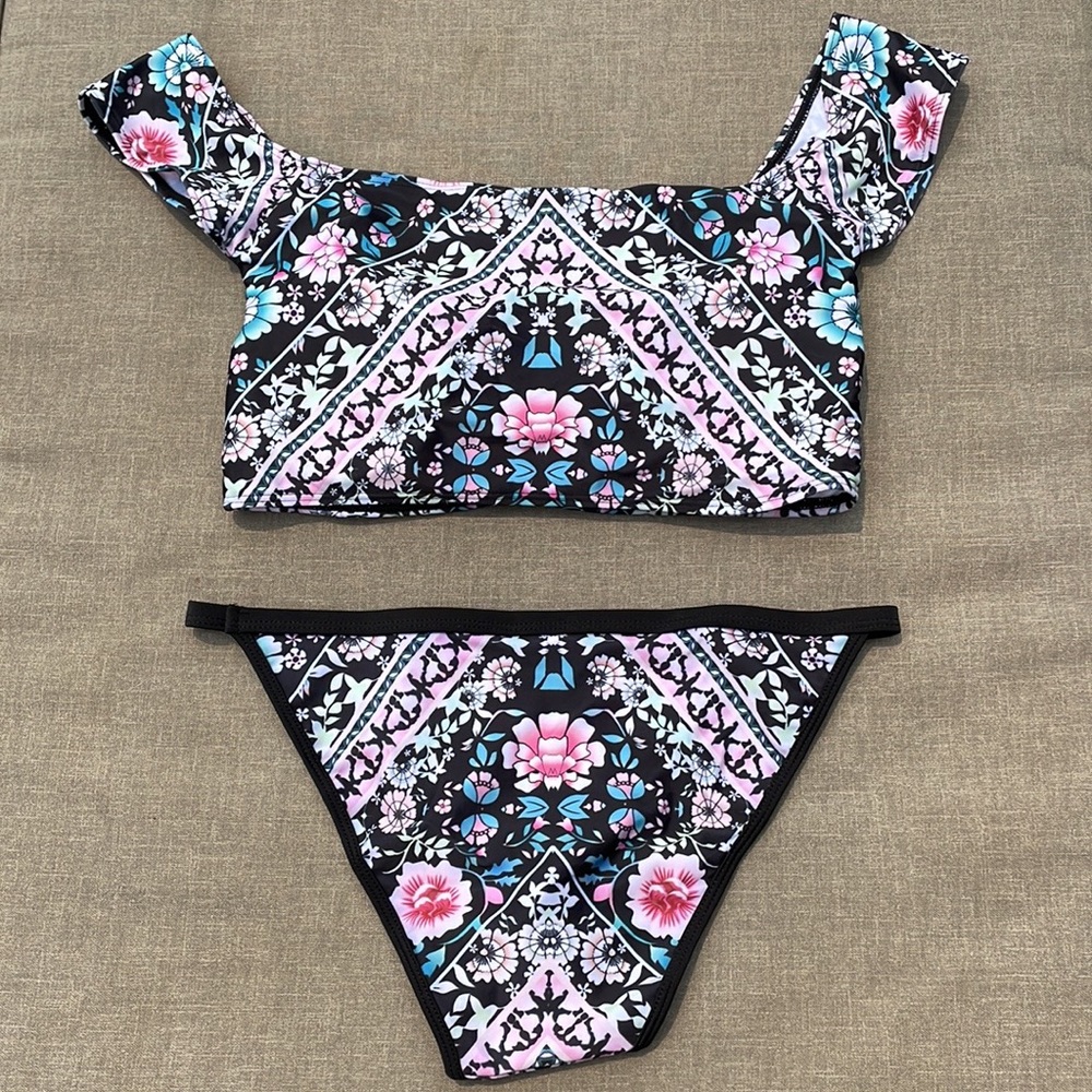 Brand New Two Piece Bikini - Picture 4 of 5